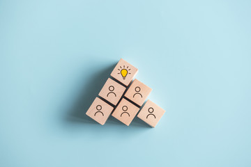 景德镇青花盘子值钱吗